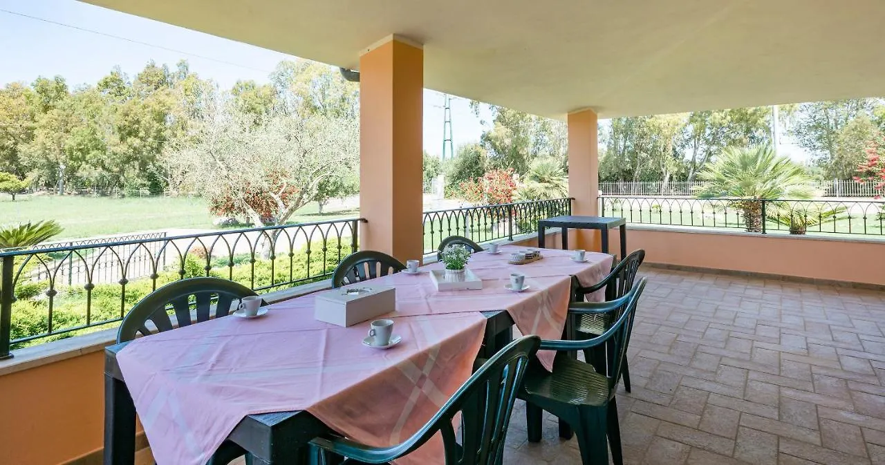 Albarosa Apartment Fertilia